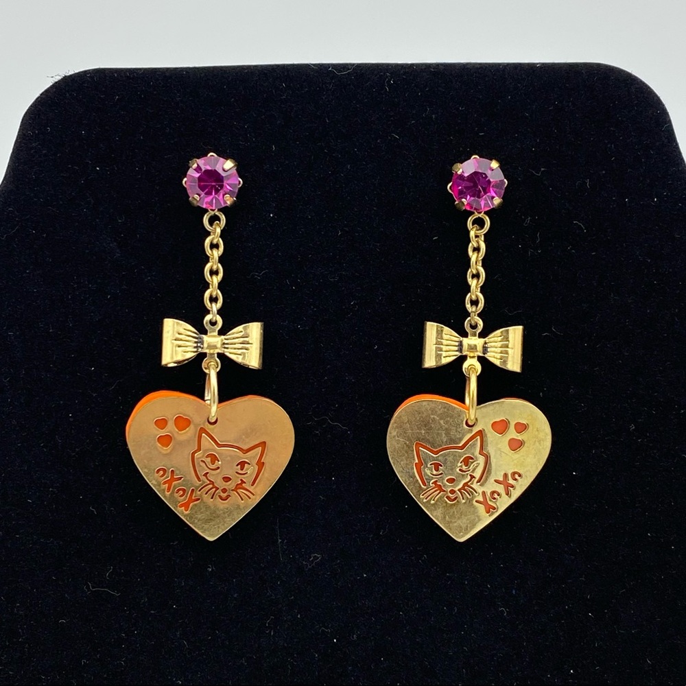 🌺XOXO Kitty Dangle Earrings with Bow & Frushia Color Stone Detail